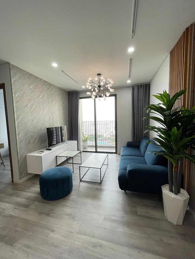 Căn hộ I3-24.06 H&agrave; Đ&ocirc; Centrosa &ndash; tổng quan ph&ograve;ng kh&aacute;ch v&agrave; bếp